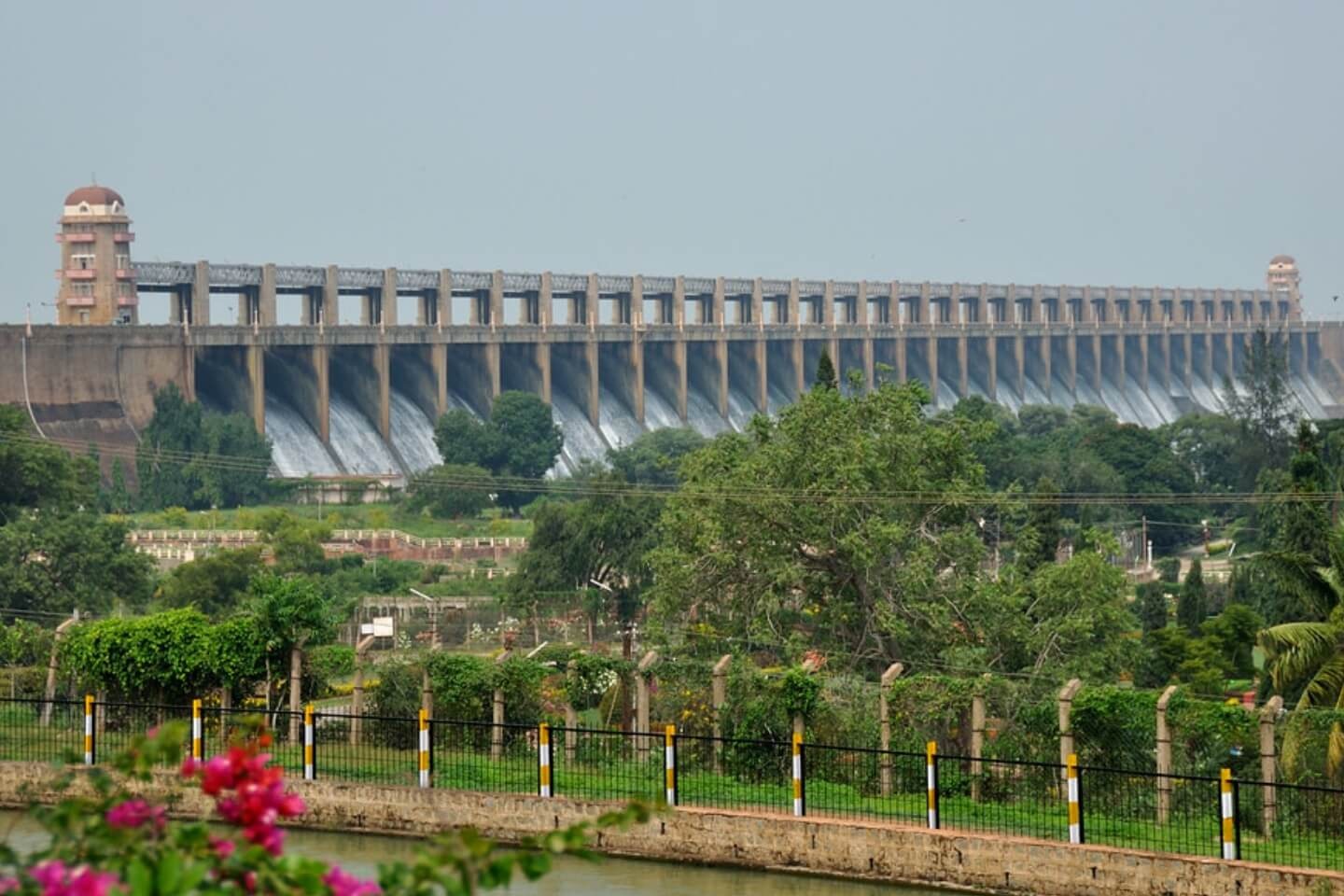 Tungabhadra Dam Gardens